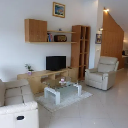 Appartement Cebalo - Comfort One Bedroom With Terrace ... *